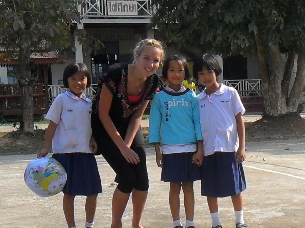 Kids 'star', Thailand, 2011 (by Hannah Pilcher)