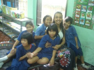 Taz with her students
